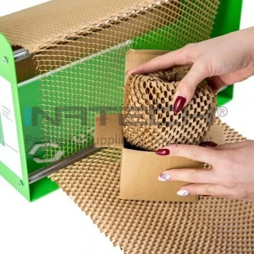 Dispenser Hartie Honeycomb DWSR-R 400/500 mm Dimensiuni mm (L × l × h) 285 x 230 x 520, Latime Rola 500 mm, Композиции Metal, Greutate 5 kg